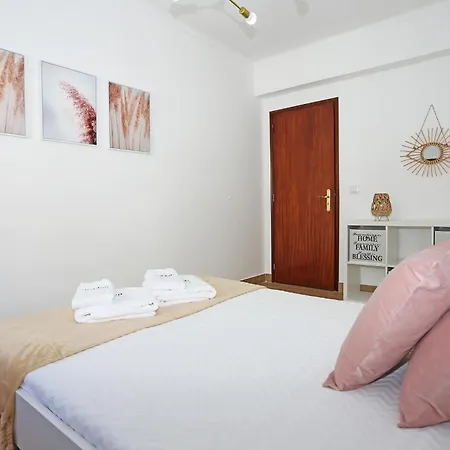 B66 - Quinta Amparo ポルティマン