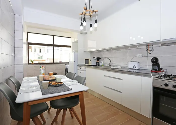 B66 - Quinta Amparo * Portimão